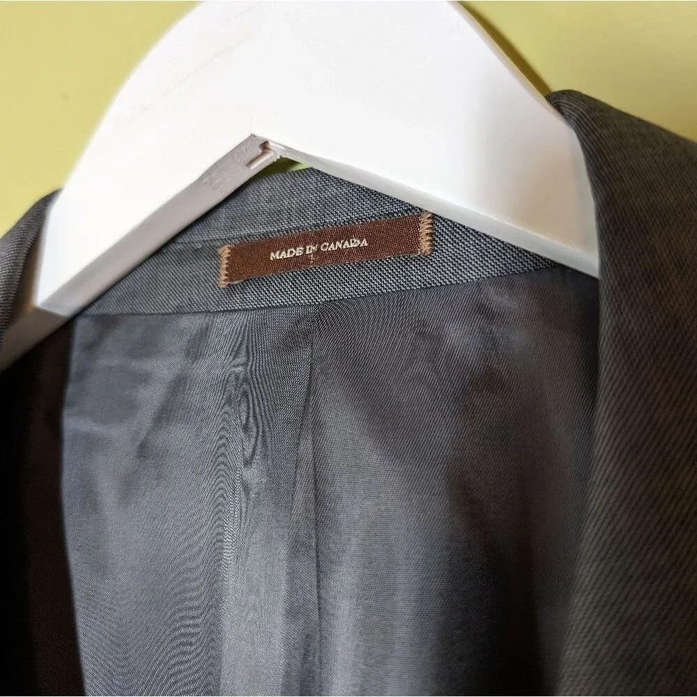 Peter Millar Blazer sport‎ coat 100% wool grey damaged 46R